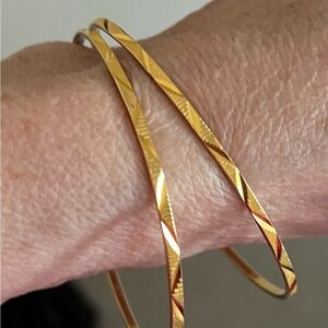 SOLID 22K GOLD BANGLES!